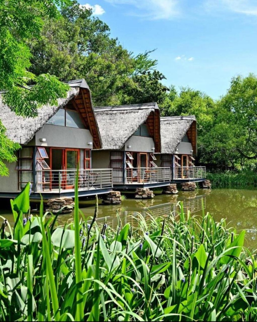 Commercial Property for Sale in Hartbeesfontein North West